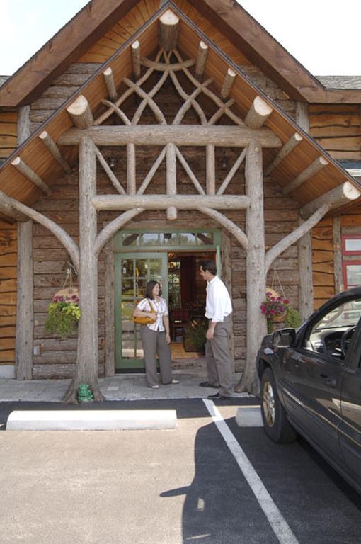 סקניאטלס Finger Lakes Lodging מראה חיצוני תמונה