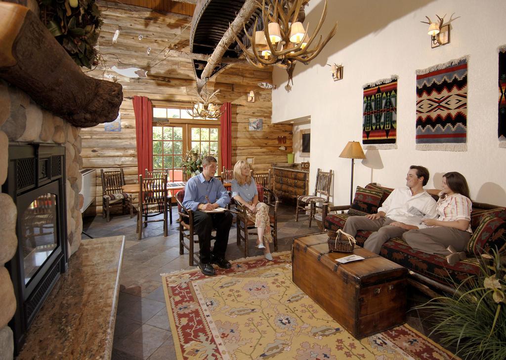 סקניאטלס Finger Lakes Lodging מראה חיצוני תמונה