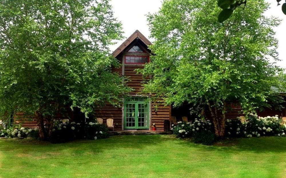 סקניאטלס Finger Lakes Lodging מראה חיצוני תמונה